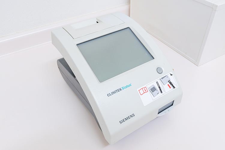 尿分析器
